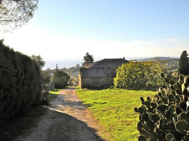 Rustic Cottage In Magione With Garden