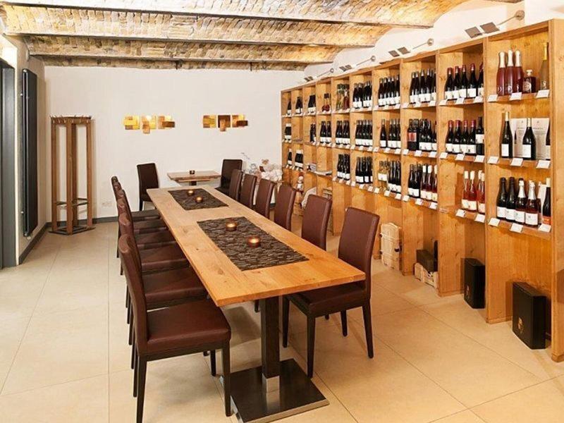 Ga Stehaus Und Weingut Peth image