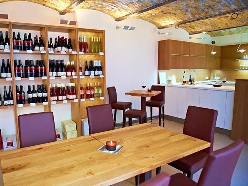 Ga Stehaus Und Weingut Peth image