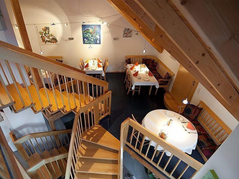 Ga Stehaus Und Weingut Peth image