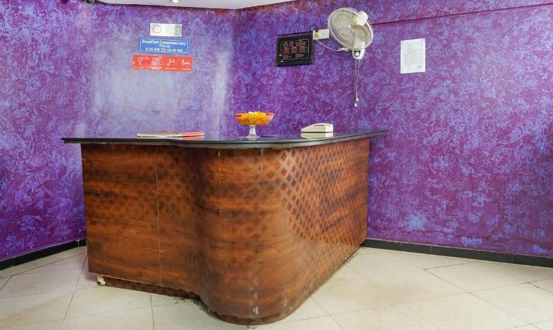 Lals Plaza Hotel
