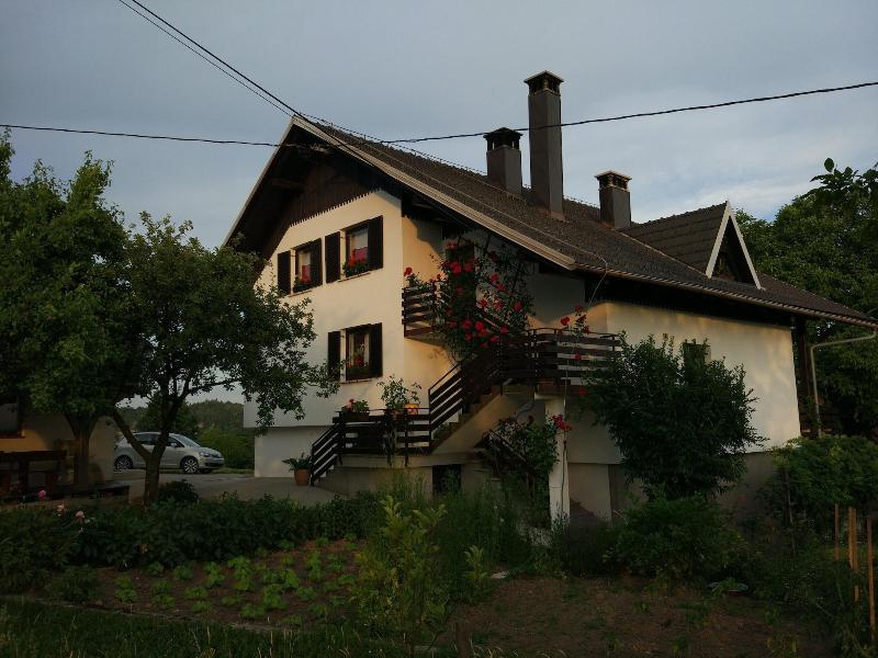 Tourist Farm Strle image