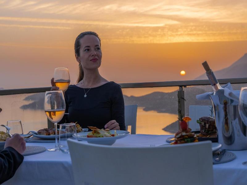 Un Amor Hotel image