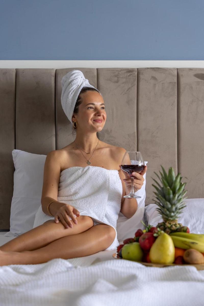 Un Amor Hotel image