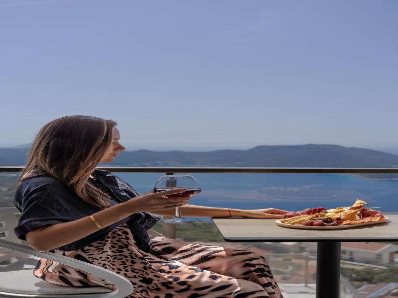 Un Amor Hotel image