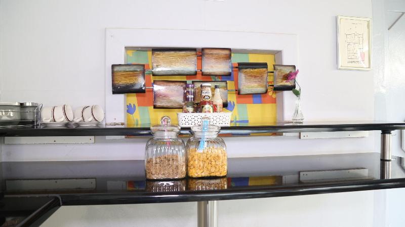 Roba Monakedi Guest Lodge image