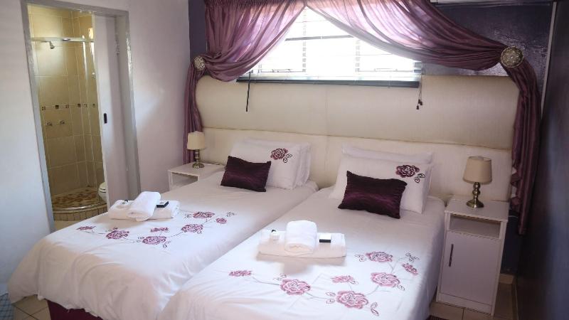 Roba Monakedi Guest Lodge image