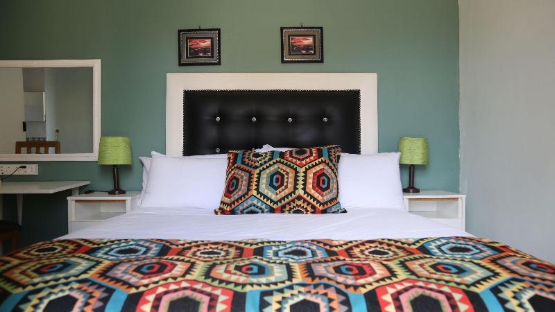 Roba Monakedi Guest Lodge image 7