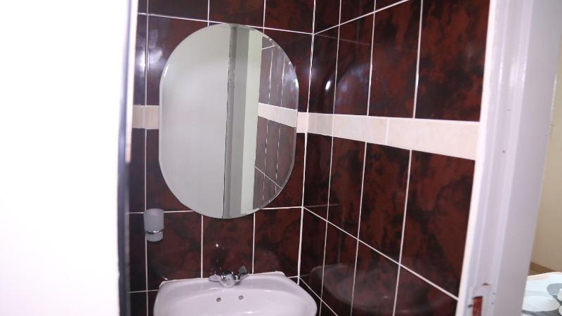 Roba Monakedi Guest Lodge image