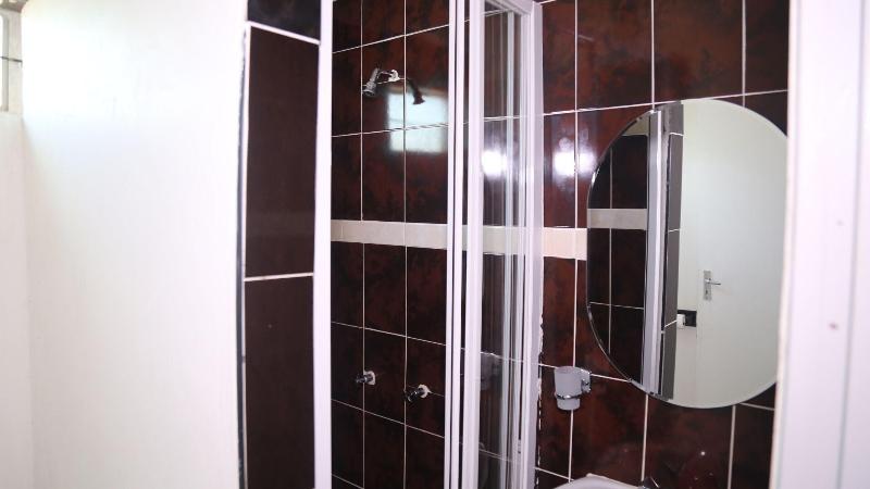Roba Monakedi Guest Lodge image