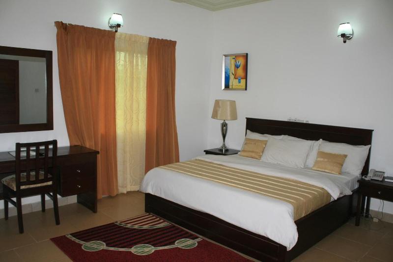 Princeville Hotels 4