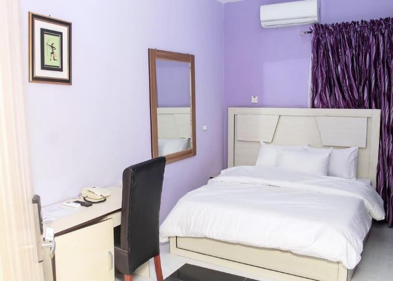 Demeg Hotel And Suites image
