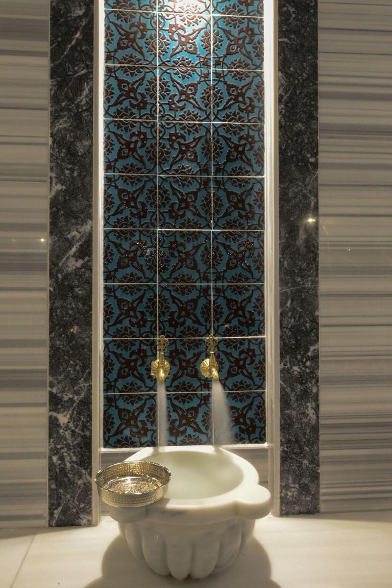 Inn House Loft Spa image