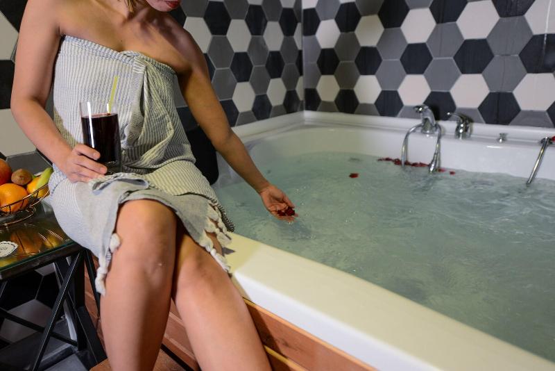 Inn House Loft Spa image