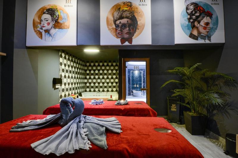 Inn House Loft Spa image