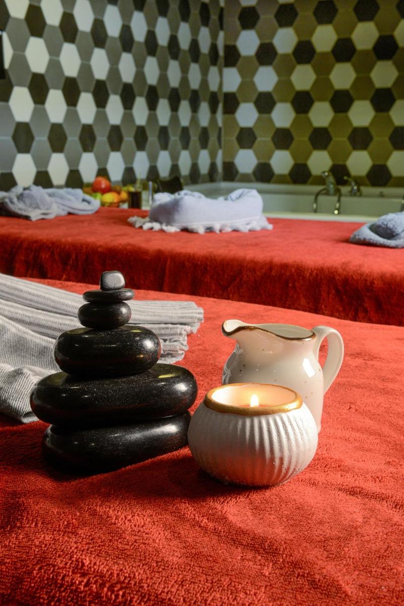 Inn House Loft Spa image