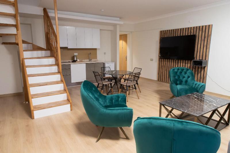 Inn House Loft Spa image