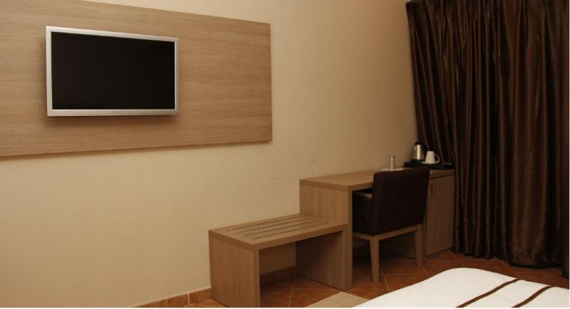Mraguen Hotel image