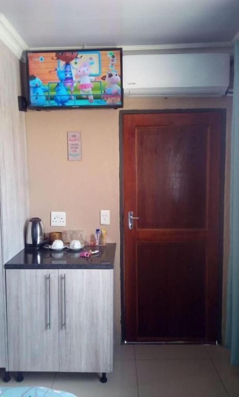 Hulela Guest House image