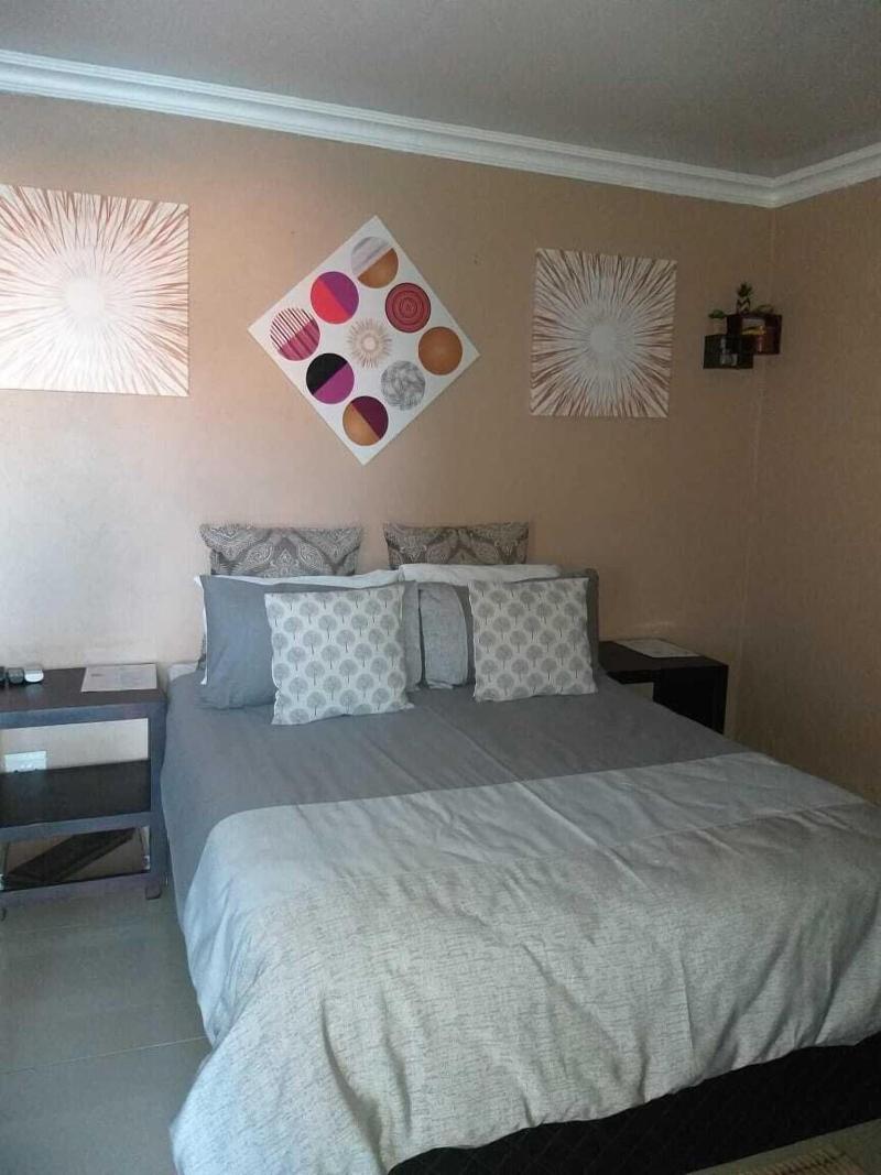 Hulela Guest House image