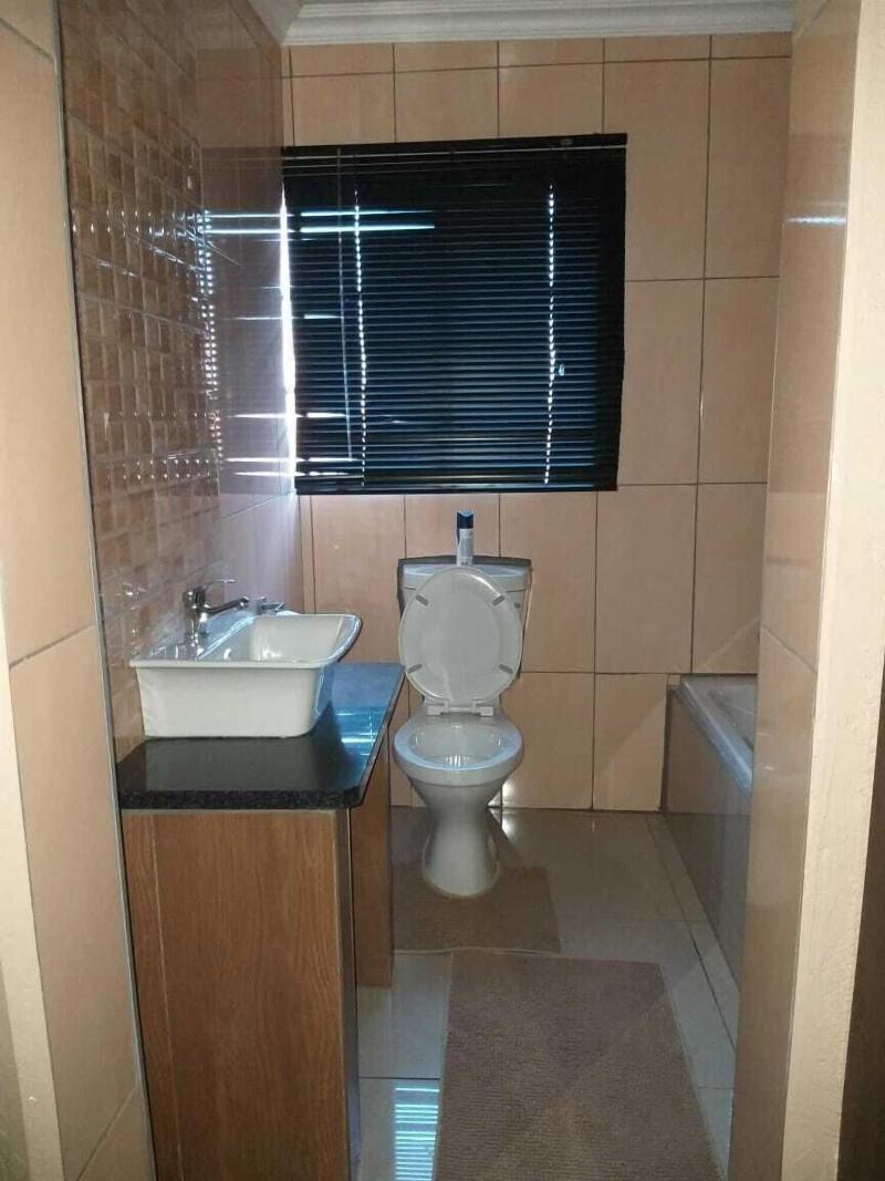 Hulela Guest House image
