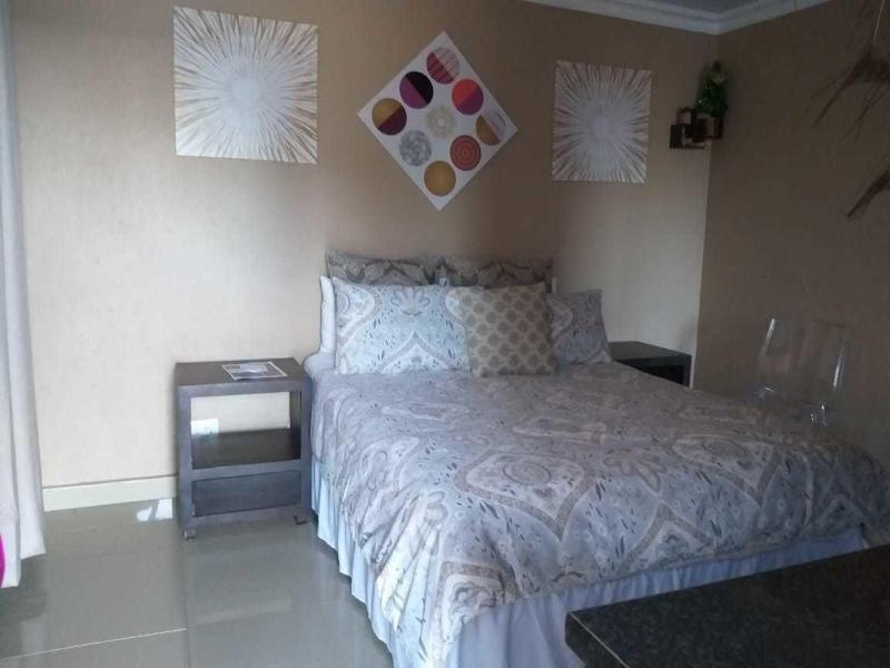 Hulela Guest House image