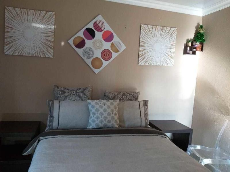 Hulela Guest House image