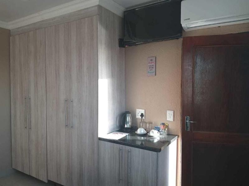 Hulela Guest House image