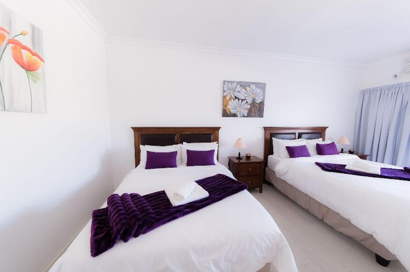 Nama White Guest House image