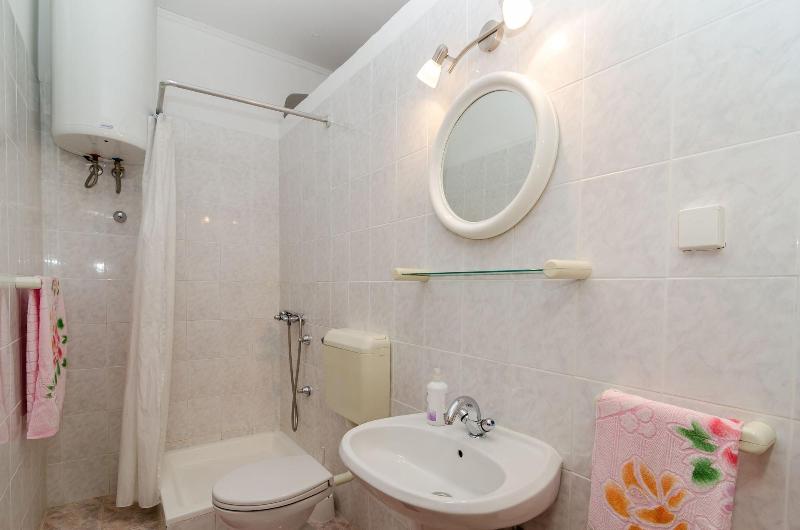 Rooms Mozara image