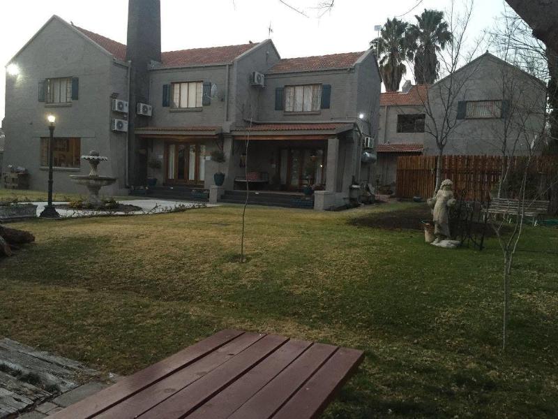 Tuscana Villa Guesthouse