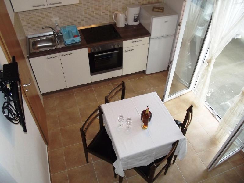Apartments And Rooms Viskic image