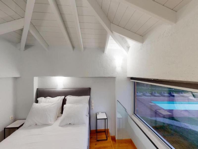 Vip Apartments image
