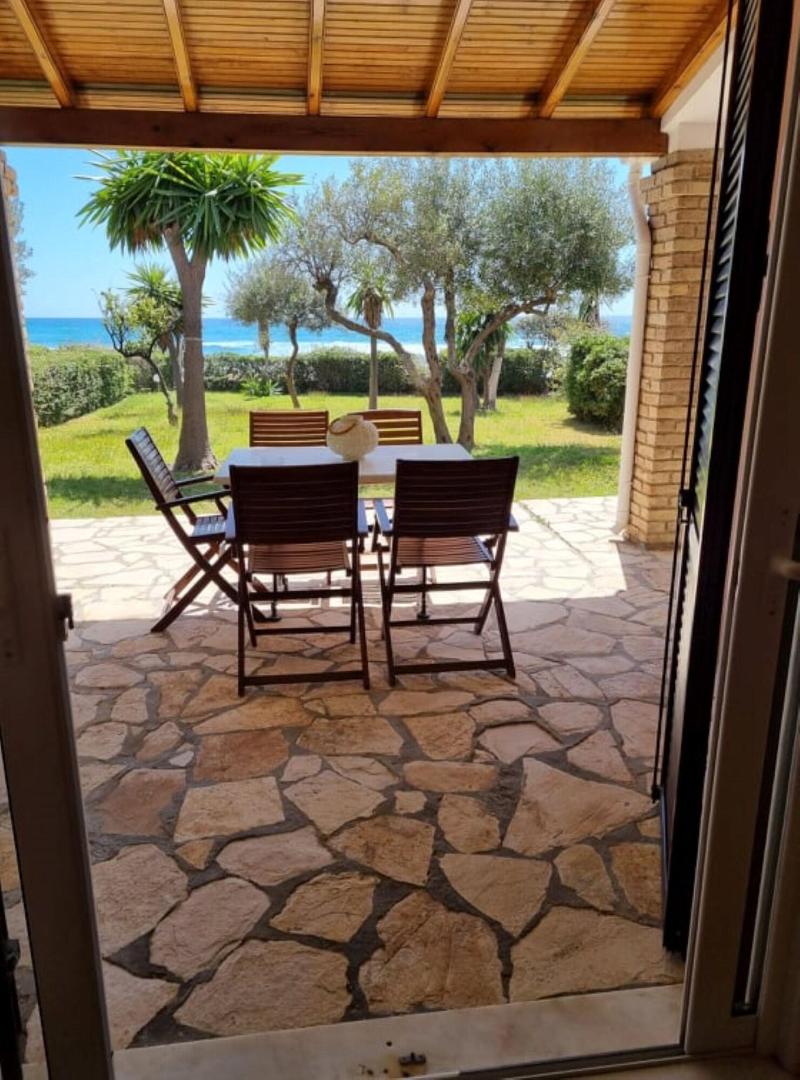 Menigostype A3gno58 Beachfront 2 Bedroom image
