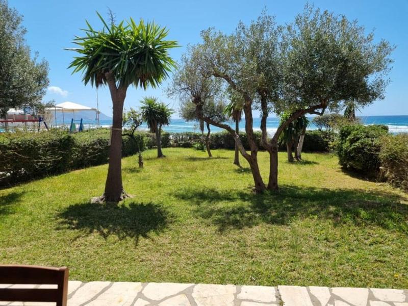 Menigostype A3gno58 Beachfront 2 Bedroom image