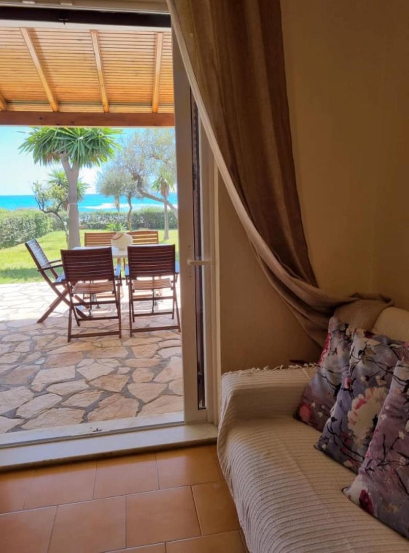 Menigostype A3gno58 Beachfront 2 Bedroom image