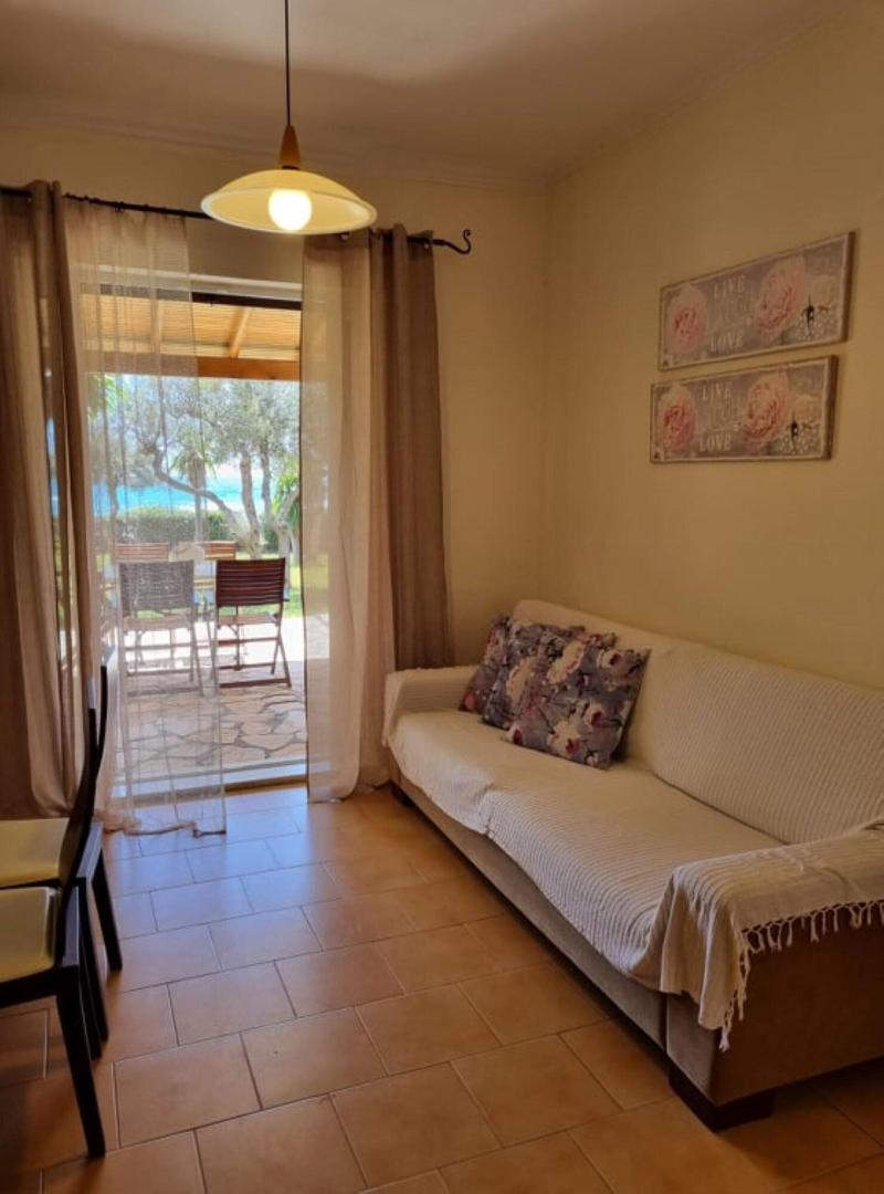 Menigostype A3gno58 Beachfront 2 Bedroom image