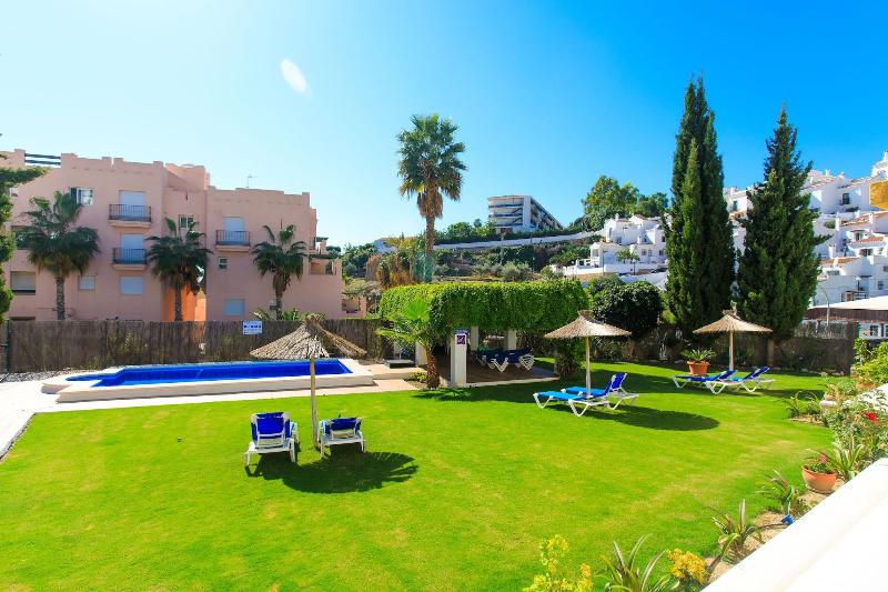 Apartamentos Tura Sticos Almoraide image