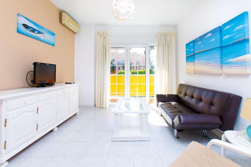 Apartamentos Tura Sticos Almoraide image
