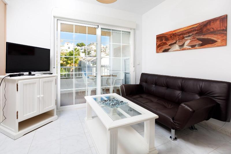Apartamentos Tura Sticos Almoraide image