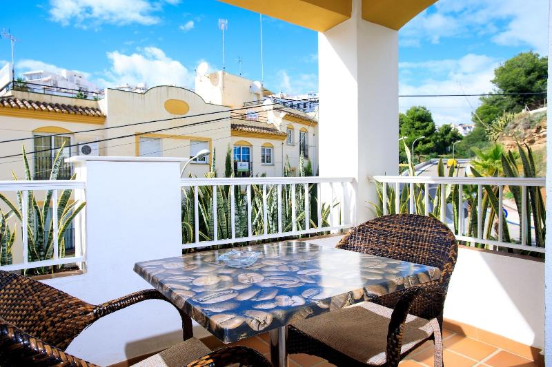Apartamentos Tura Sticos Almoraide image