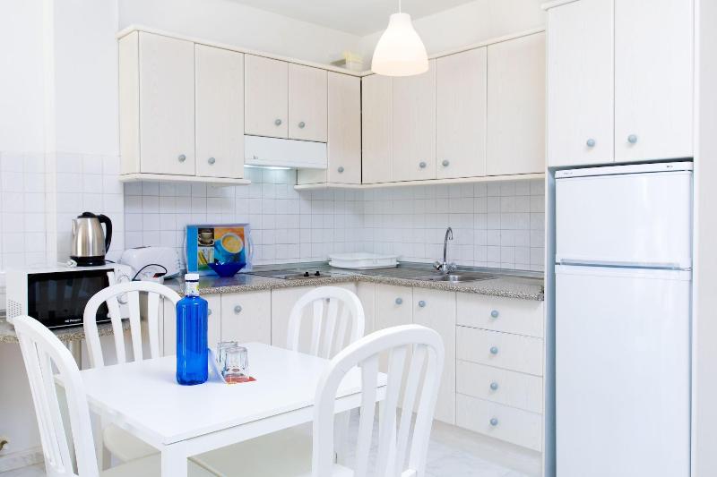 Apartamentos Tura Sticos Almoraide image