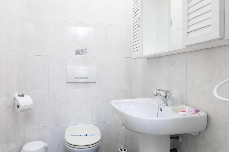 Apartamentos Tura Sticos Almoraide image