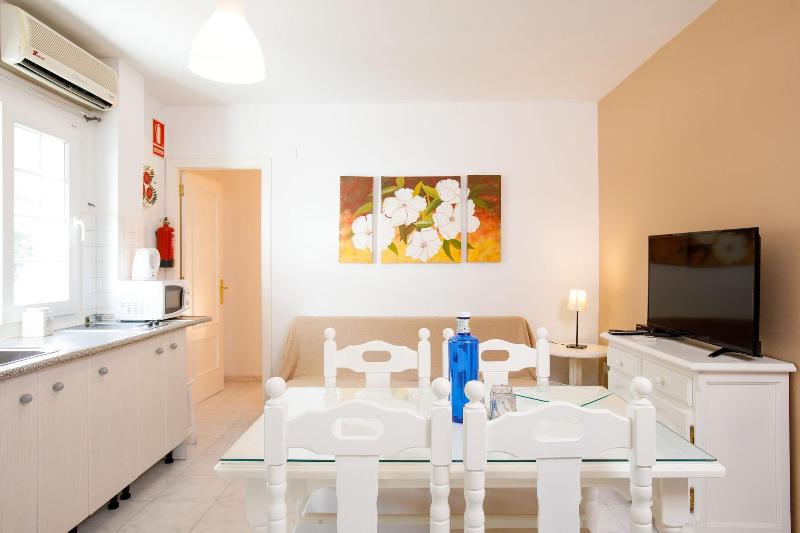 Apartamentos Tura Sticos Almoraide image