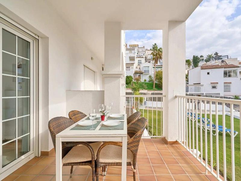 Apartamentos Tura Sticos Almoraide image