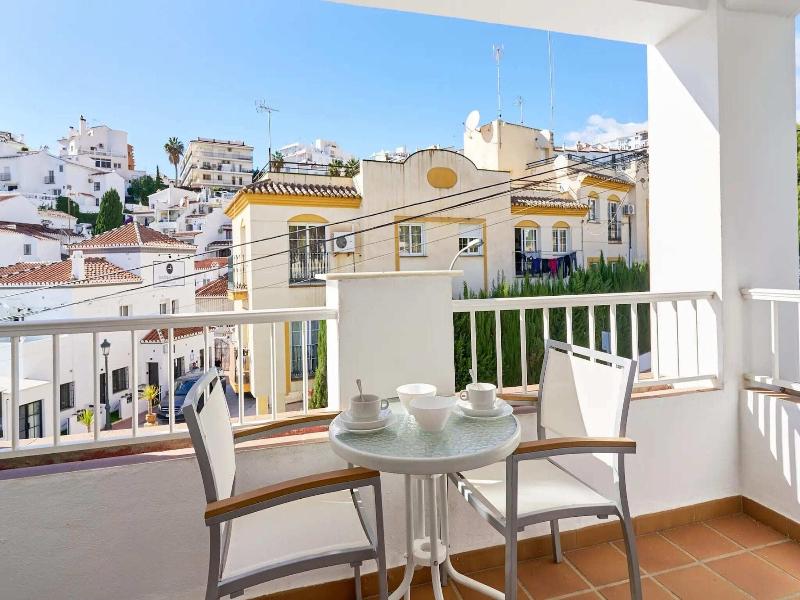 Apartamentos Tura Sticos Almoraide image