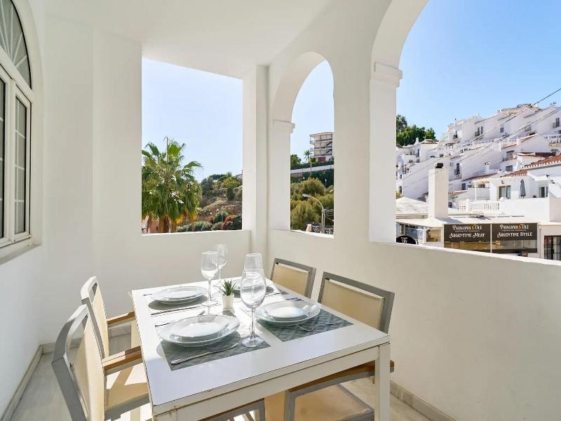 Apartamentos Tura Sticos Almoraide image