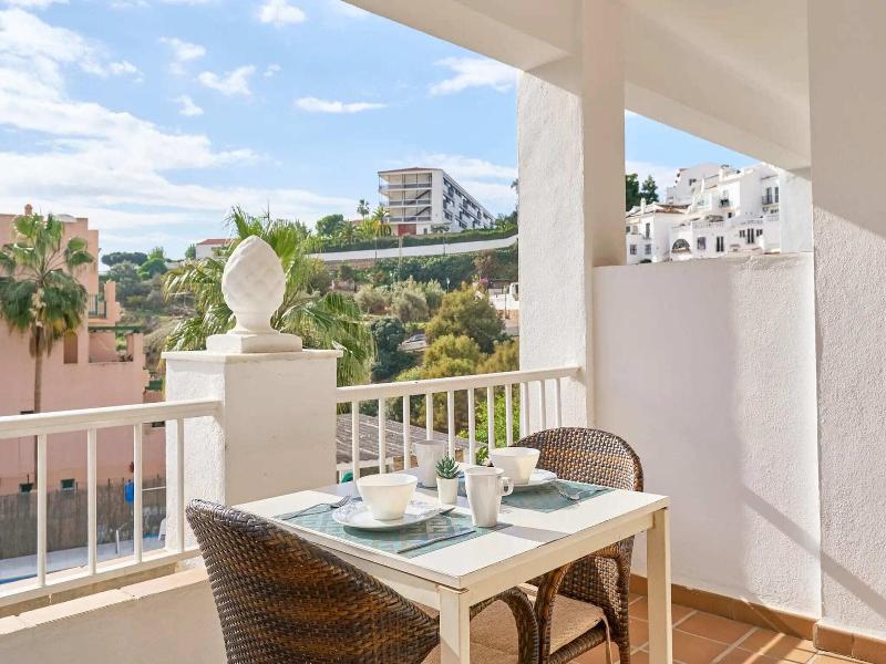 Apartamentos Tura Sticos Almoraide image