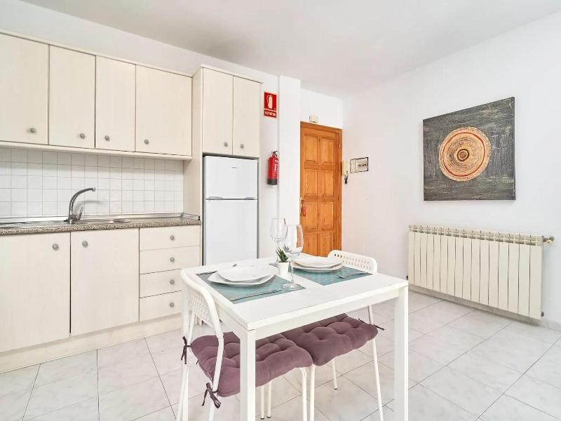 Apartamentos Tura Sticos Almoraide image