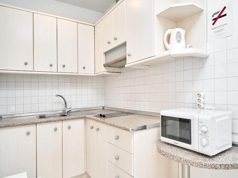 Apartamentos Tura Sticos Almoraide image